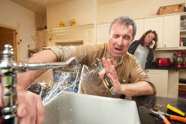 Best Local water damage restoration  in Oak Island, NC